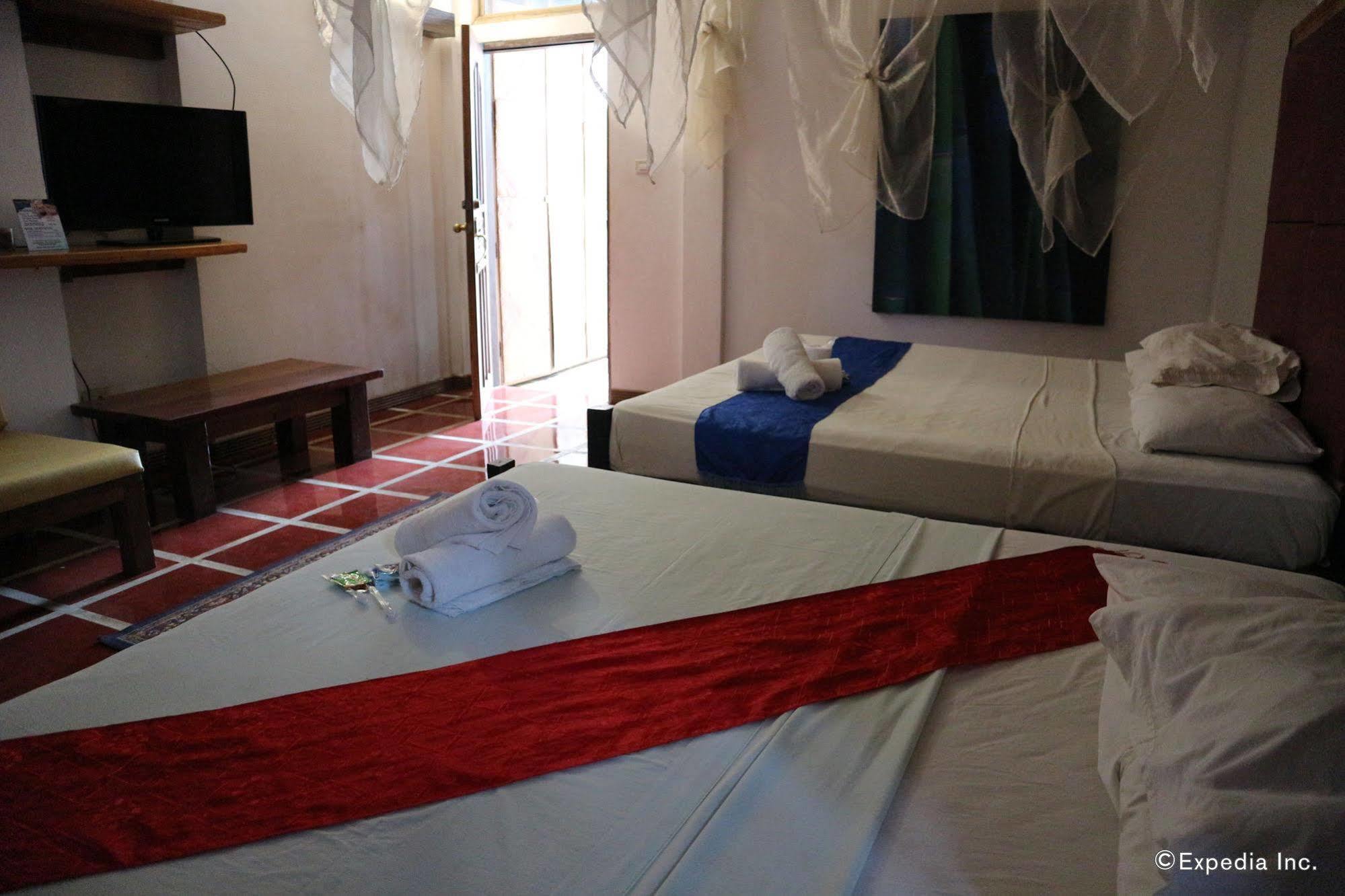 The Lotus Garden Bed & Breakfast Puerto Princesa Exterior foto