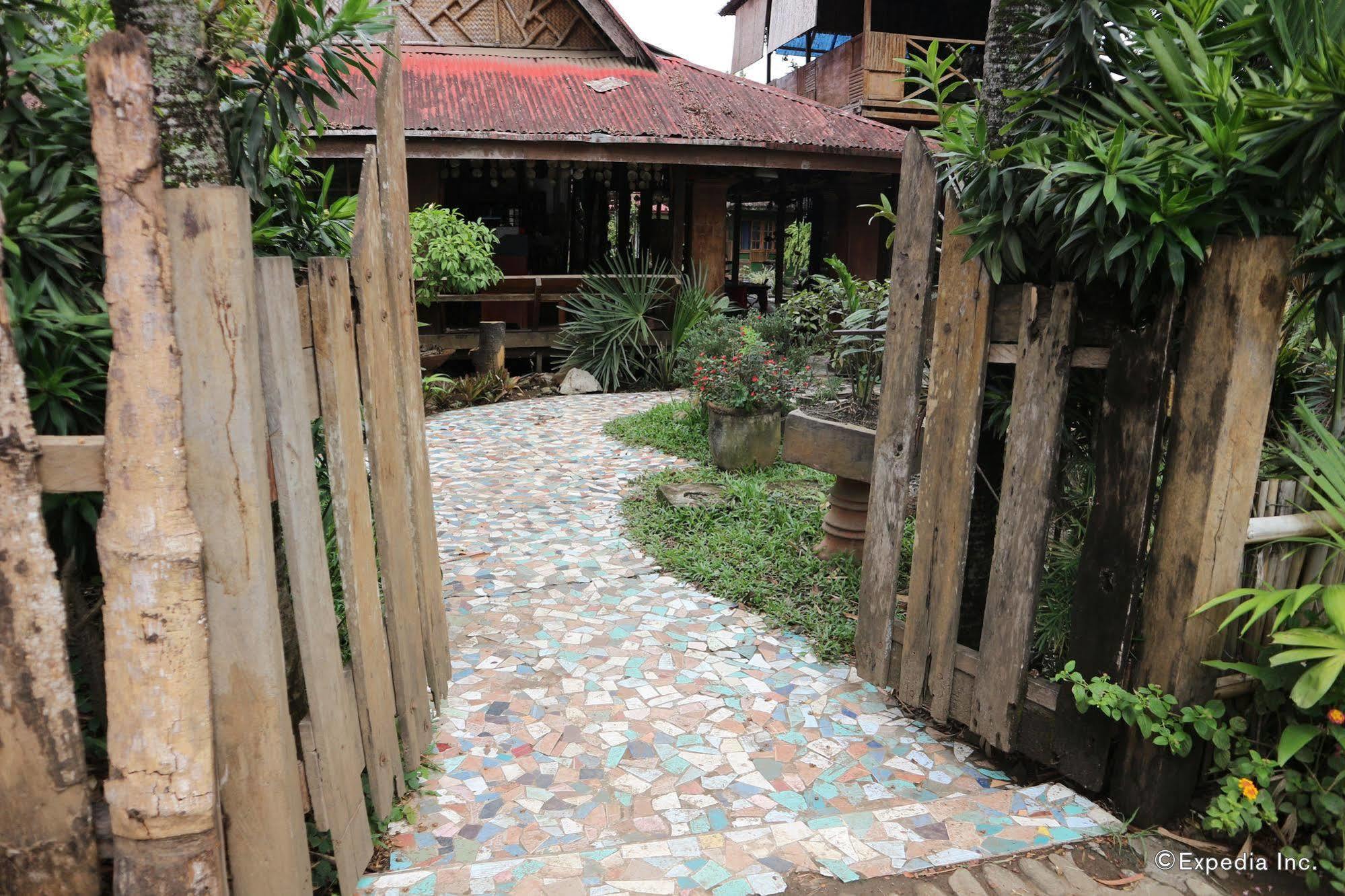 The Lotus Garden Bed & Breakfast Puerto Princesa Exterior foto