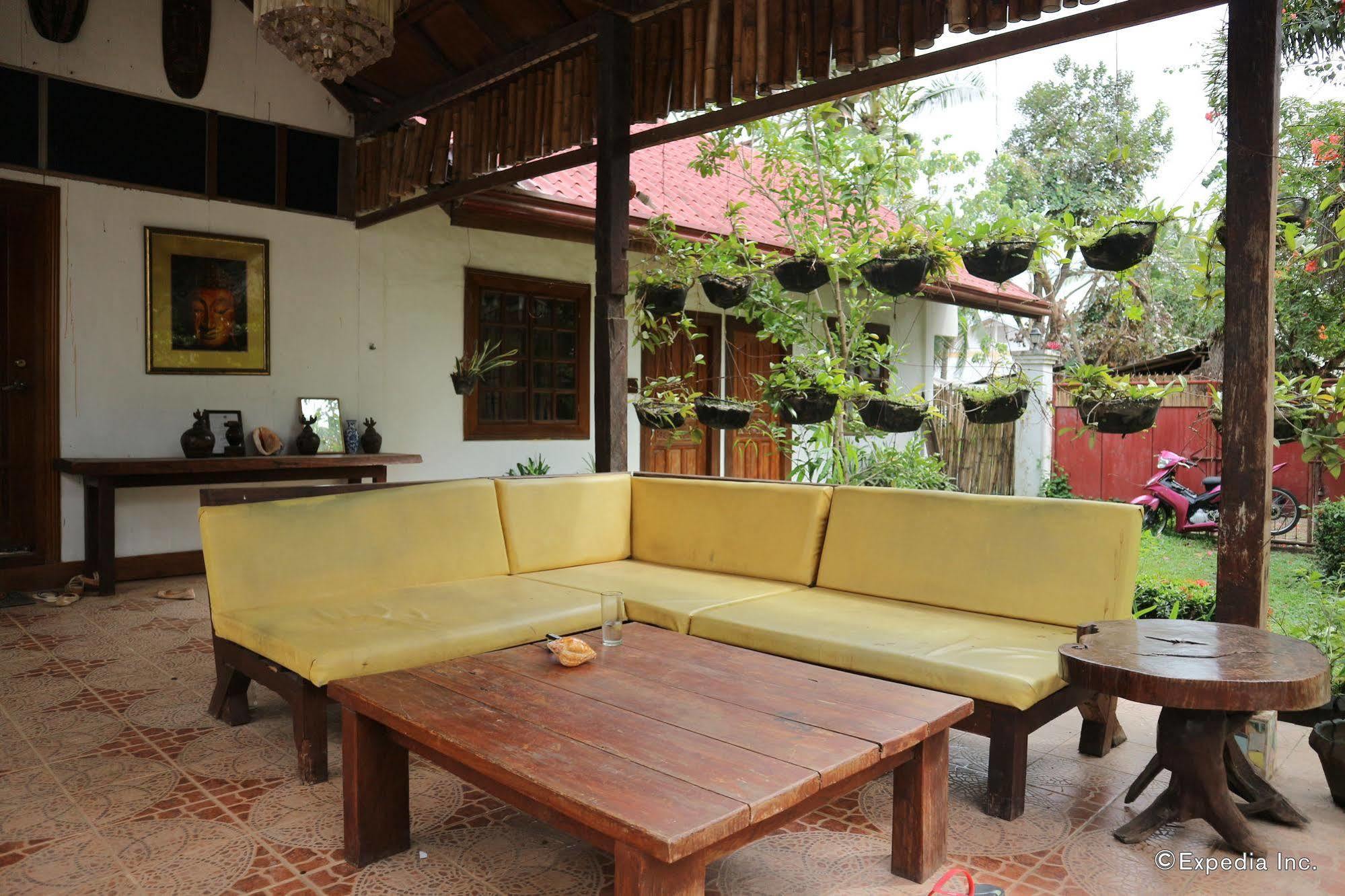 The Lotus Garden Bed & Breakfast Puerto Princesa Exterior foto